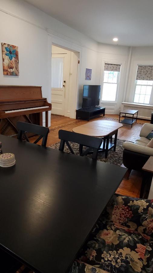 Gorgeous Victorian House!! Entire Suite In Sam'S Home นิวยอร์ก ภายนอก รูปภาพ