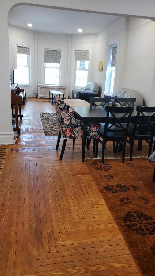 Gorgeous Victorian House!! Entire Suite In Sam'S Home นิวยอร์ก ภายนอก รูปภาพ